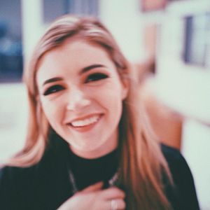 Meet your Posher, Christina